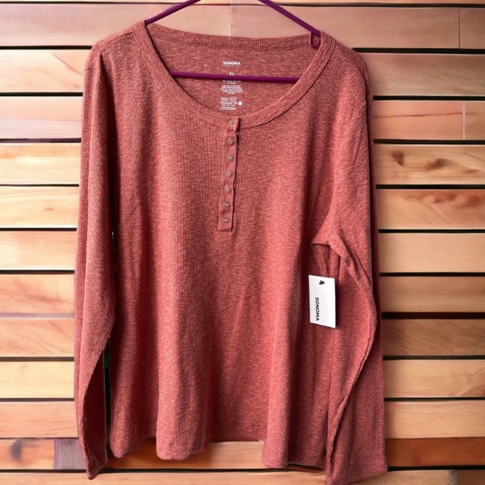 NWT XL Heathered Henley Like a burnt orange color-Great for Fall!